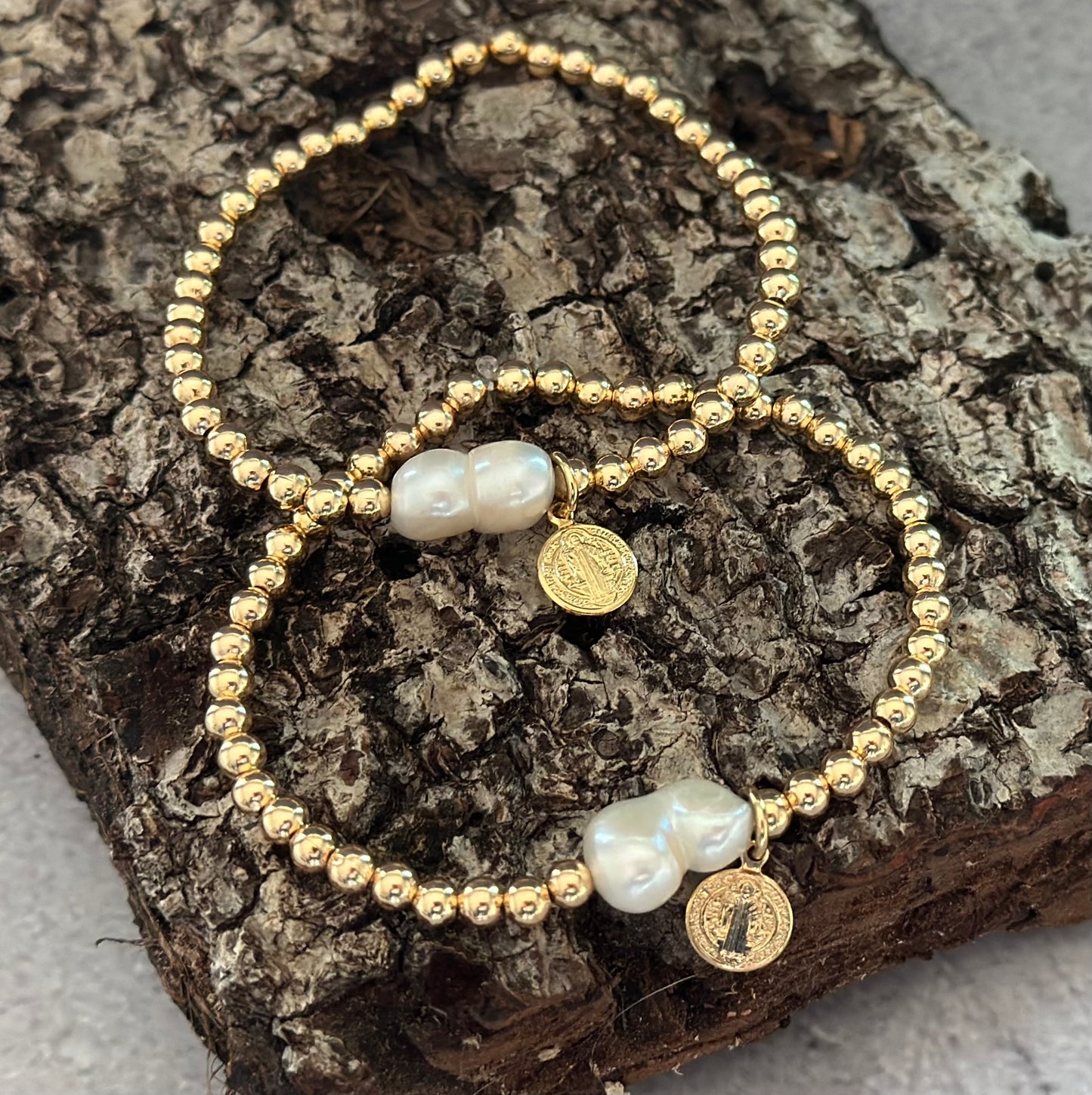 A- Pulseras de Balines