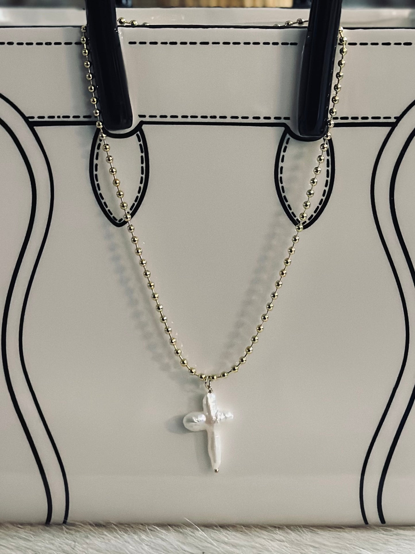 A Cadenas estilo militar con baño de oro 18k