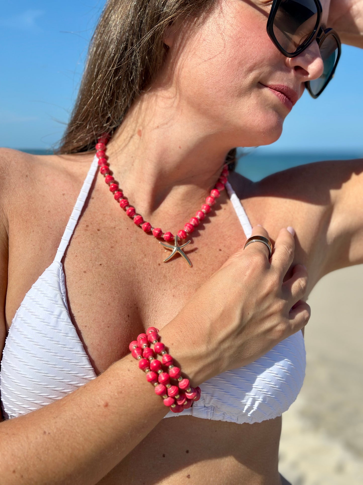 A Collar y Pulseras de Filigrana color Coral