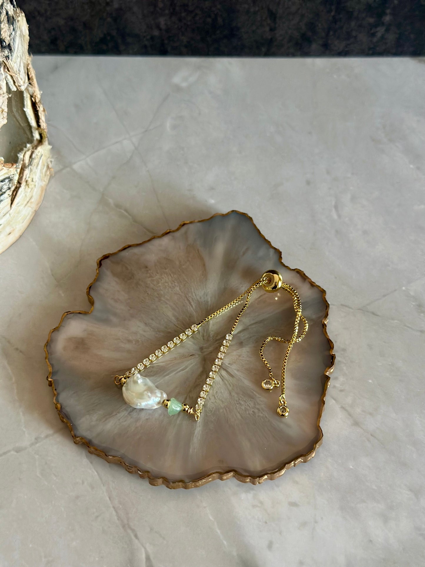 Pulseras en cadena con dijes de Perlas naturales