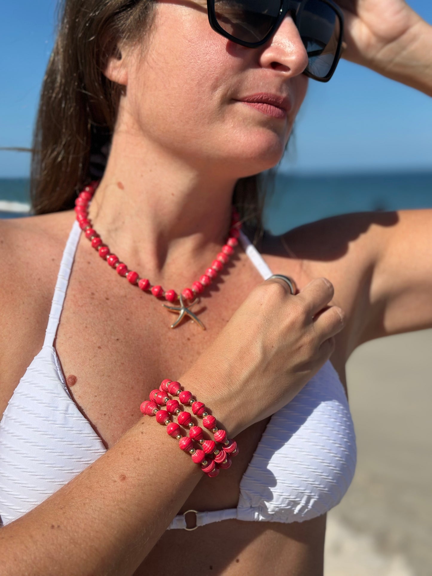 A Collar y Pulseras de Filigrana color Coral