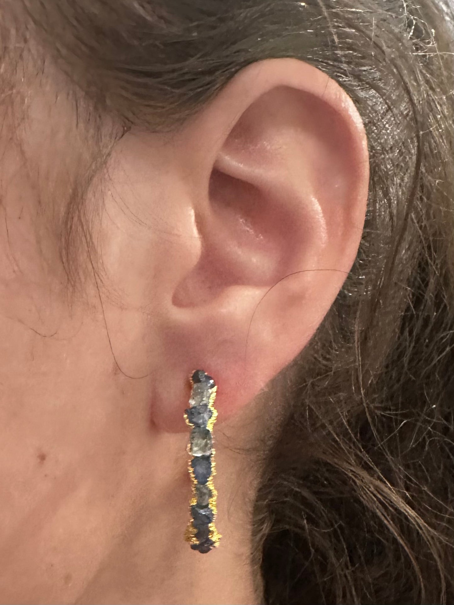 E- Argollas de cuarzo azul