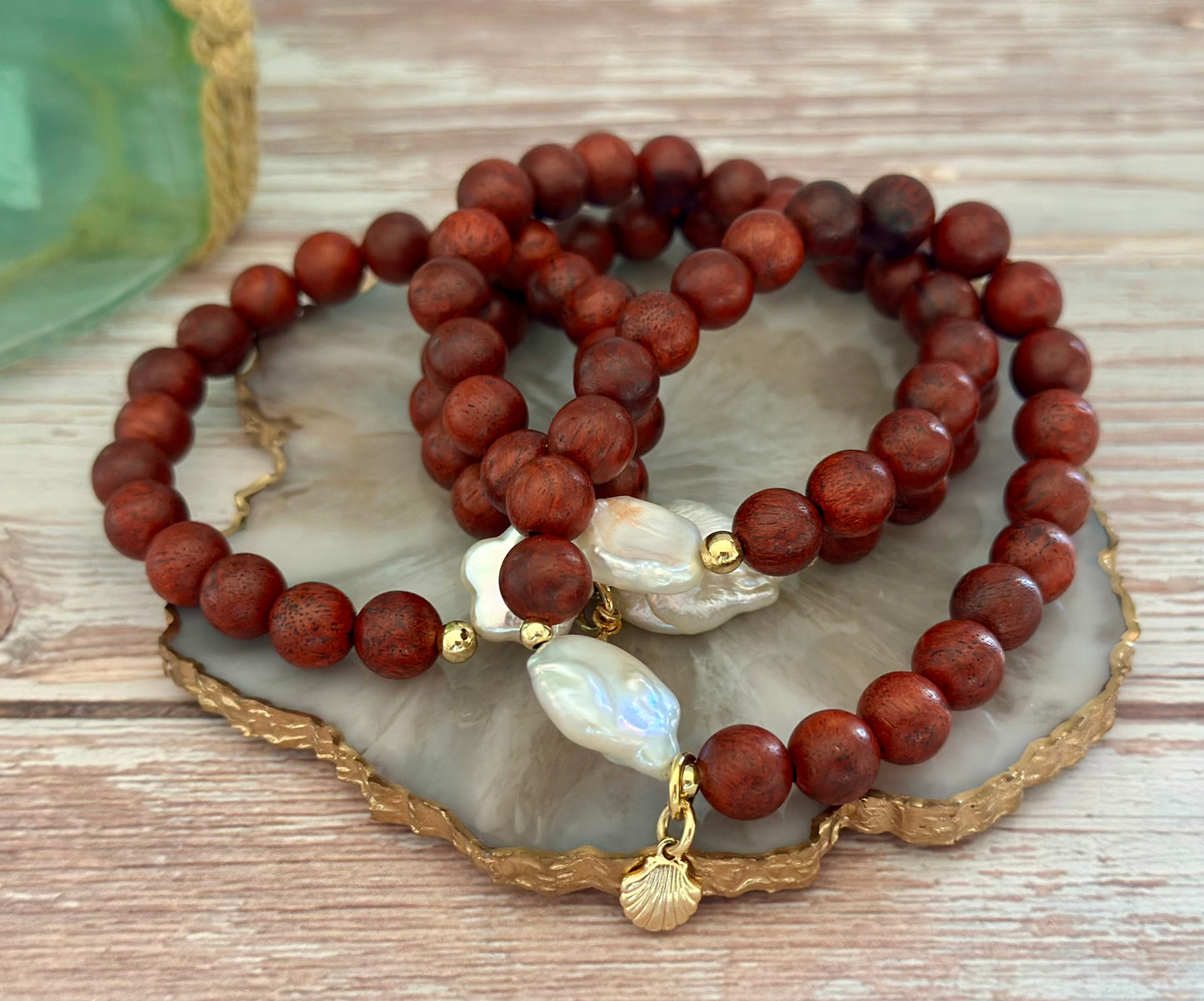 Pulseras de madera con Perla natural/Dije de Concha