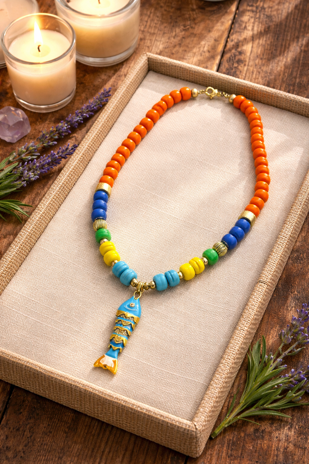 A Collar de Cuentas de Vidrio y dije de Pez 🐠