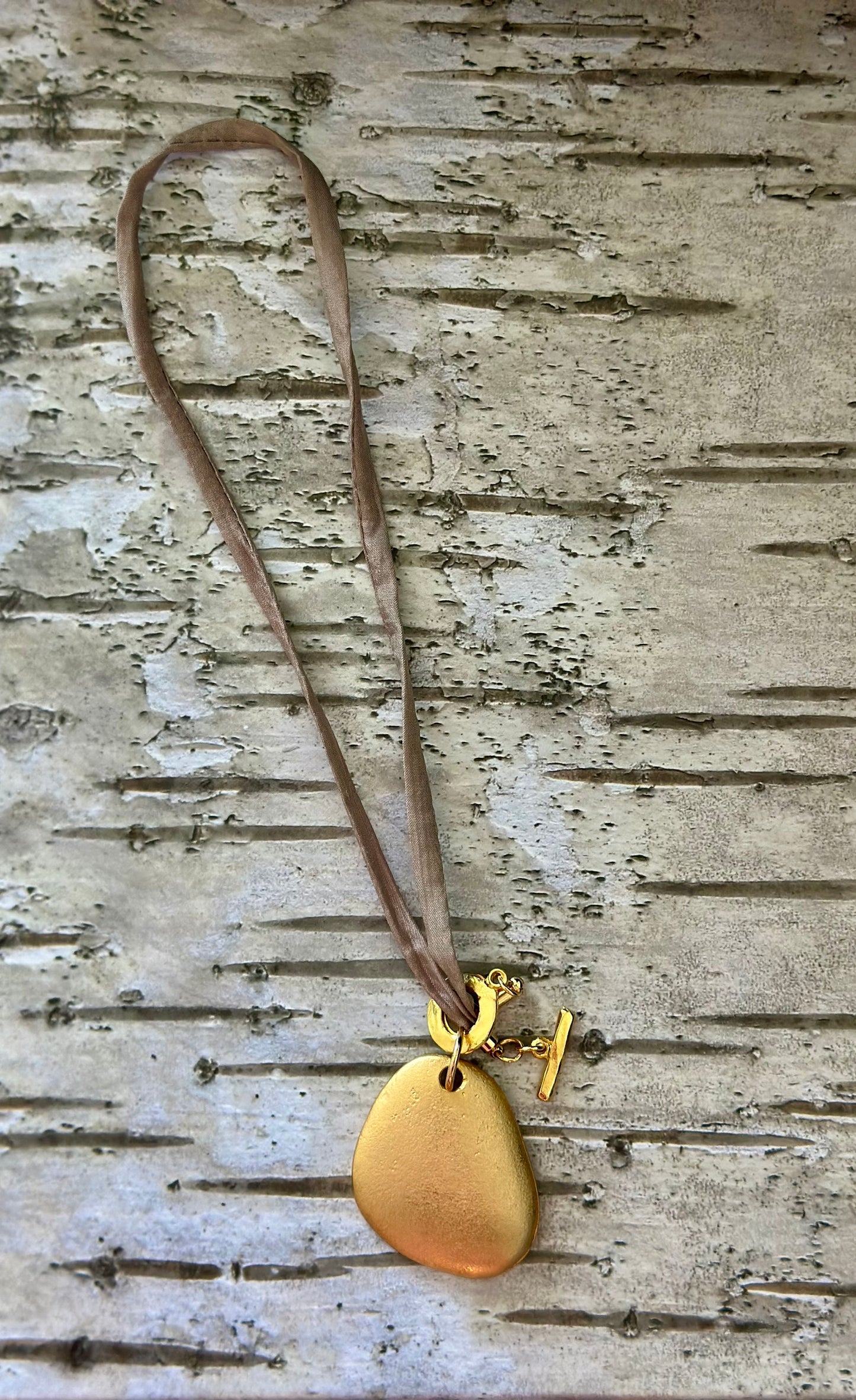 A- Cadena en cordón de Seda