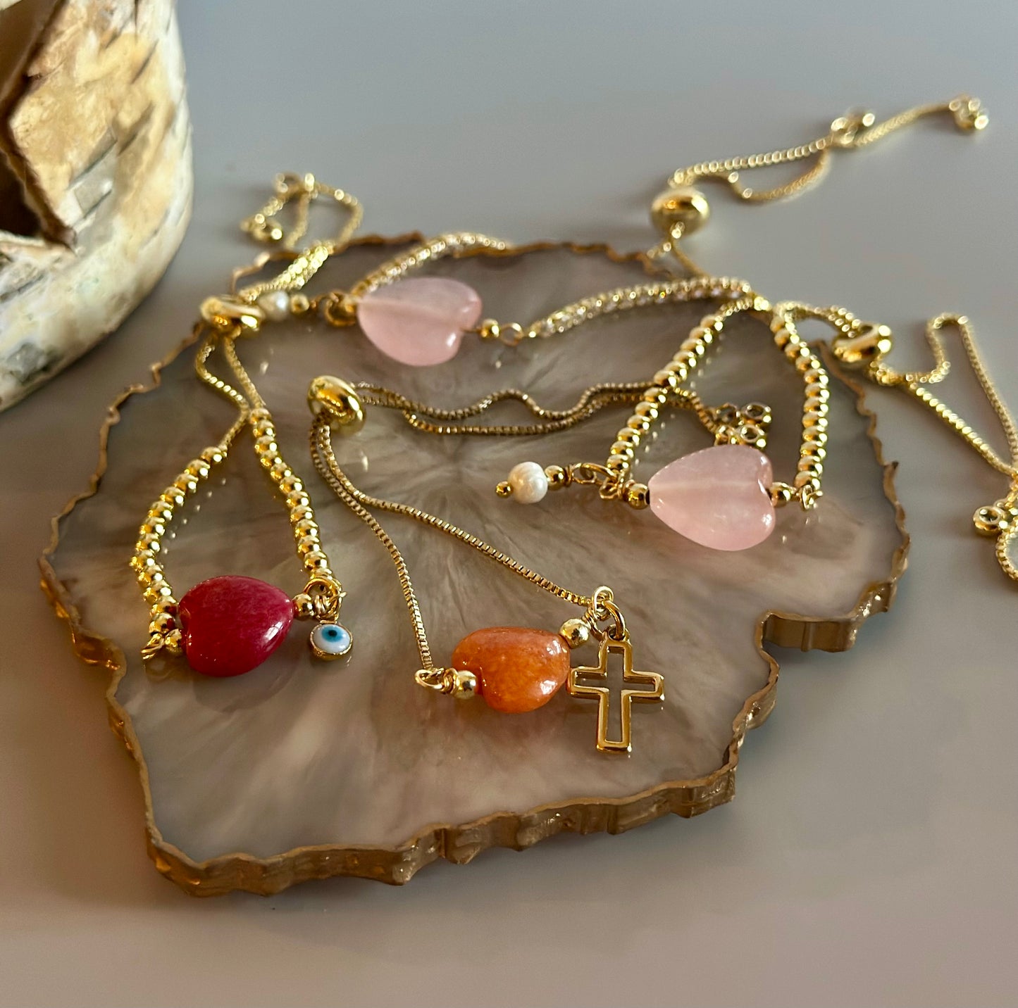 Pulseras en cadena con dijes de Corazones 🩷🧡