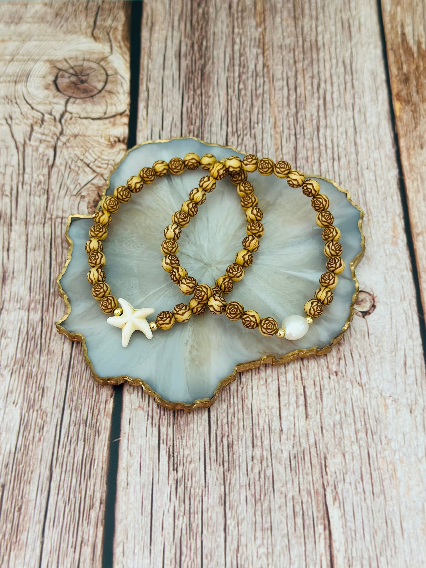 Pulseras en madera