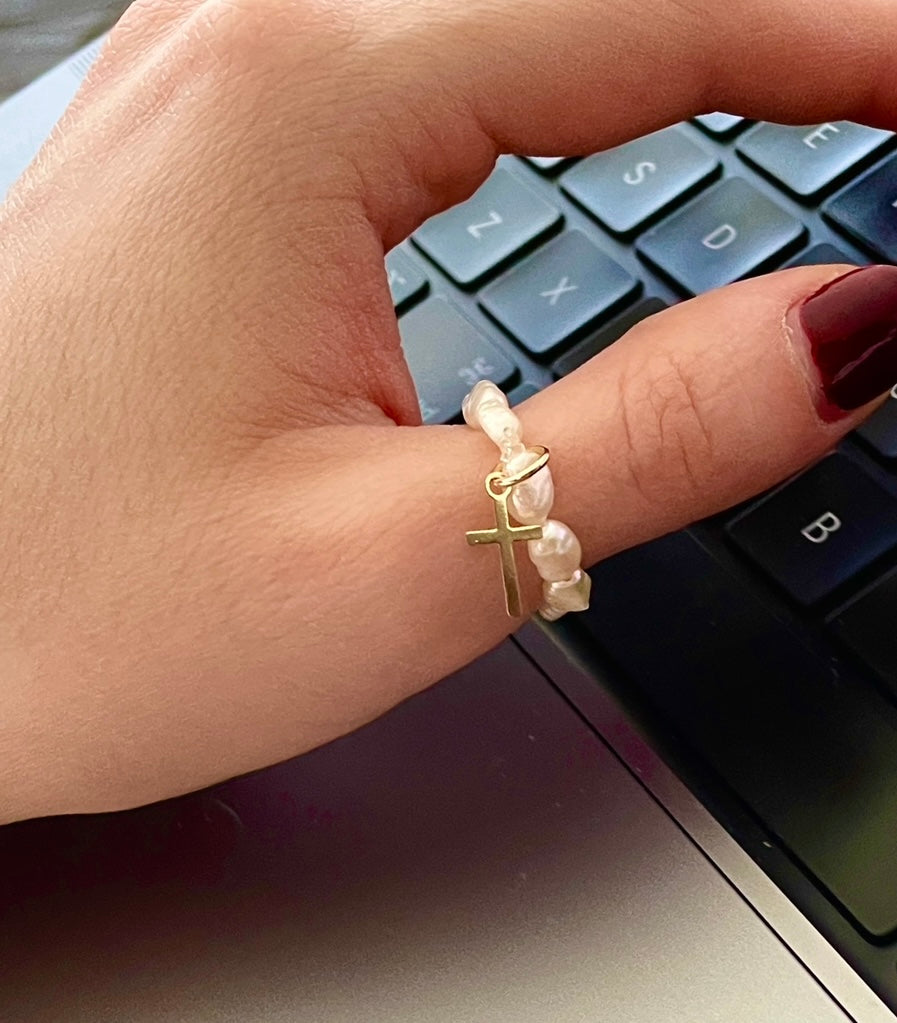 C- Anillo de Perlas Naturales