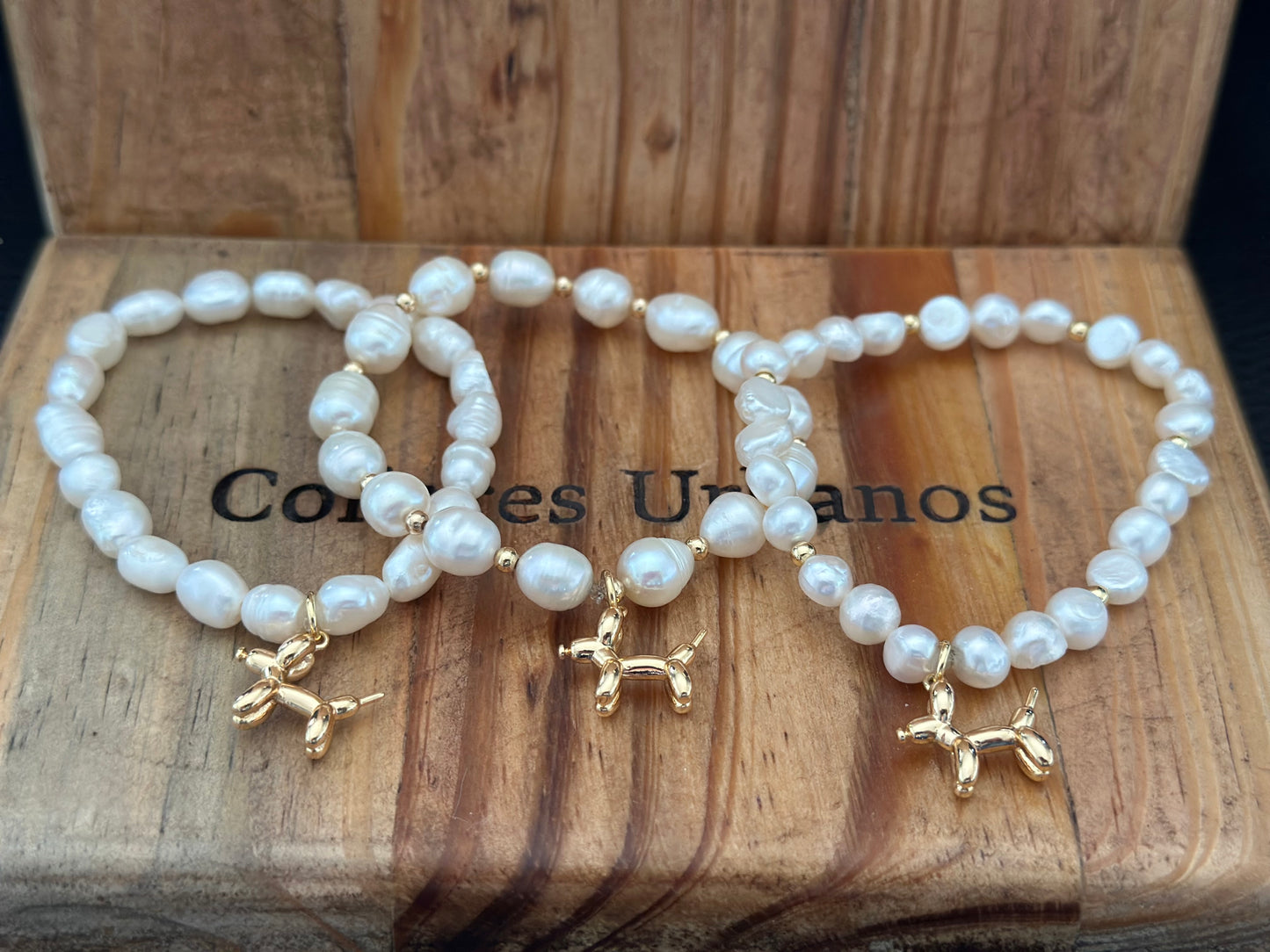 A- Pulseras de Perlas naturales y dije Canino 🐾🐶