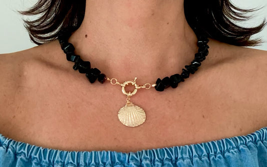 X- Collar negro en Onix