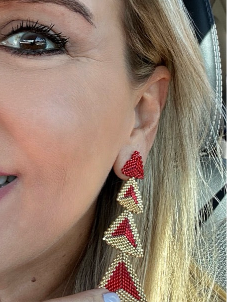 A- Aretes largos de Miyuki