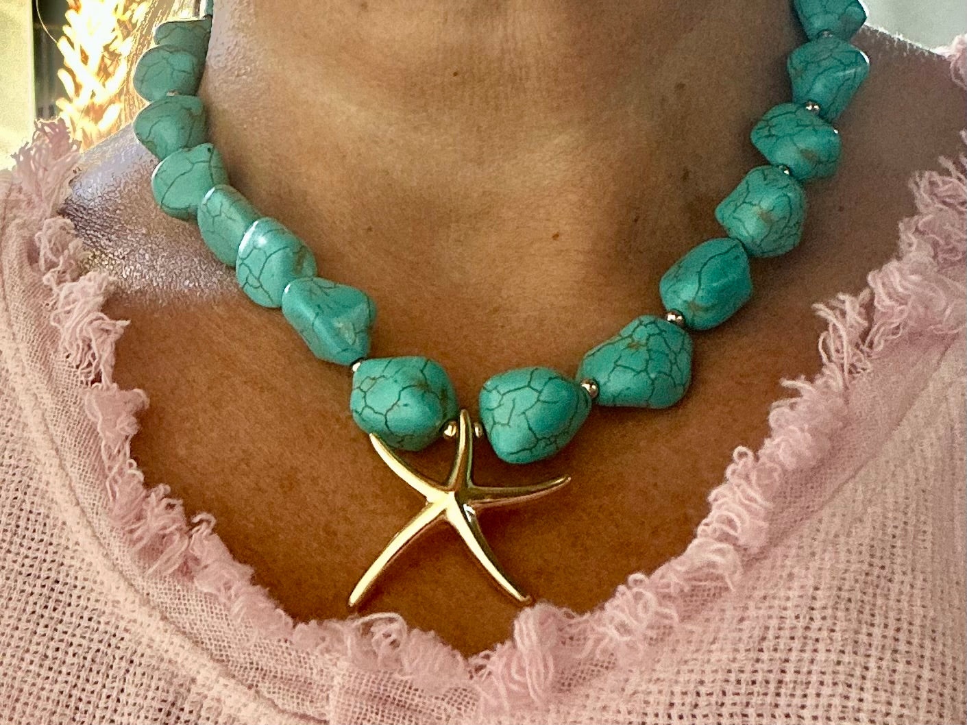 A Collar de piedras Turquesa con dije de estrella ⭐️