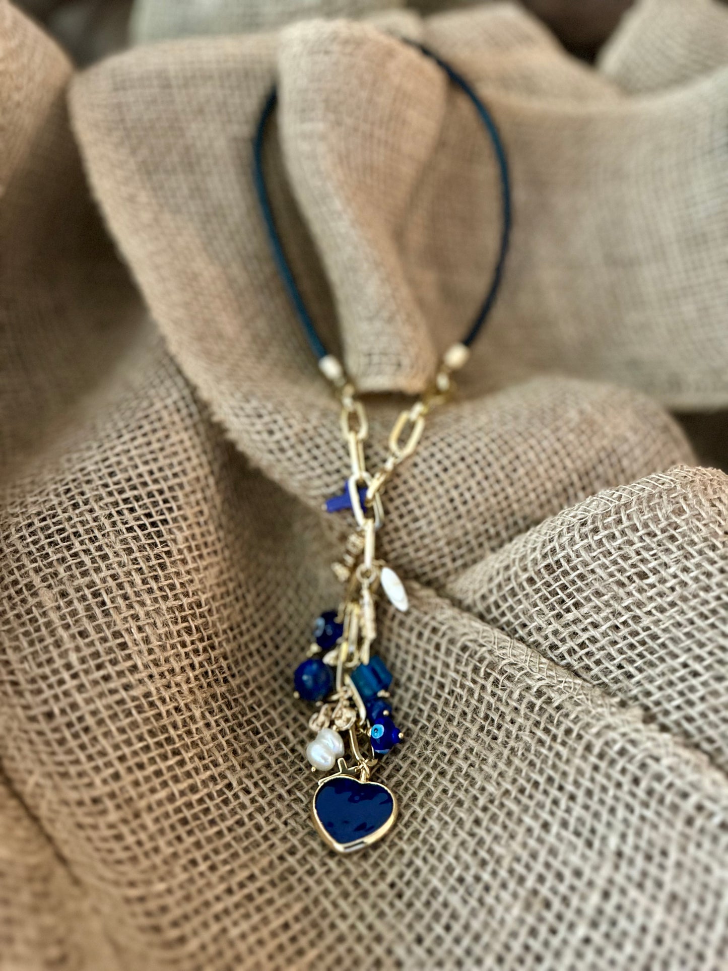 A Collar de Cuero y Cadena / Dije Corazón Azul 💙