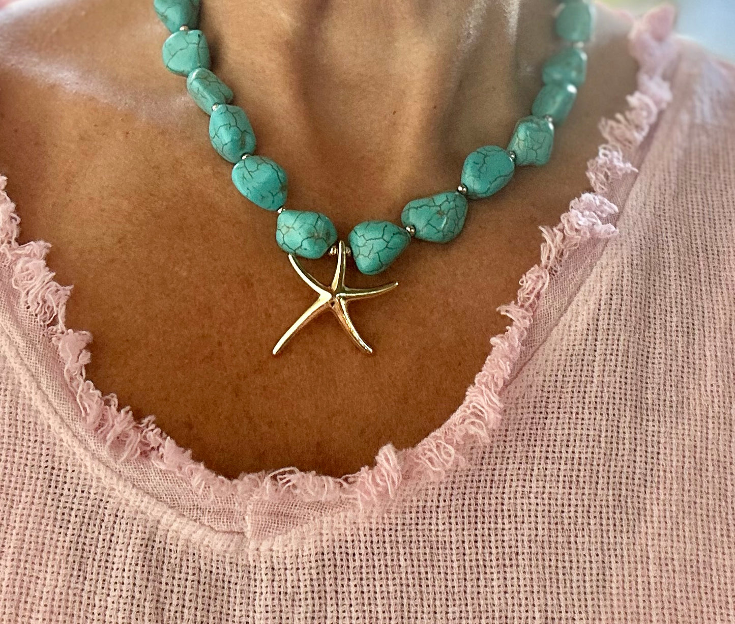 A Collar de piedras Turquesa con dije de estrella ⭐️