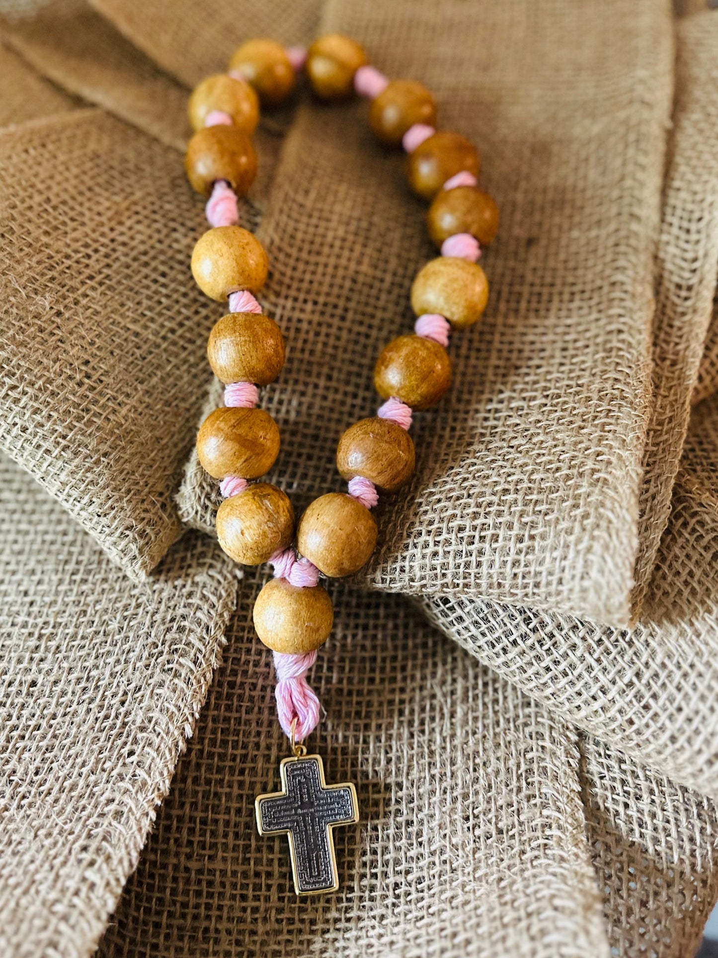 Bendición para el Hogar 🏡 en madera y mecatillo rosado