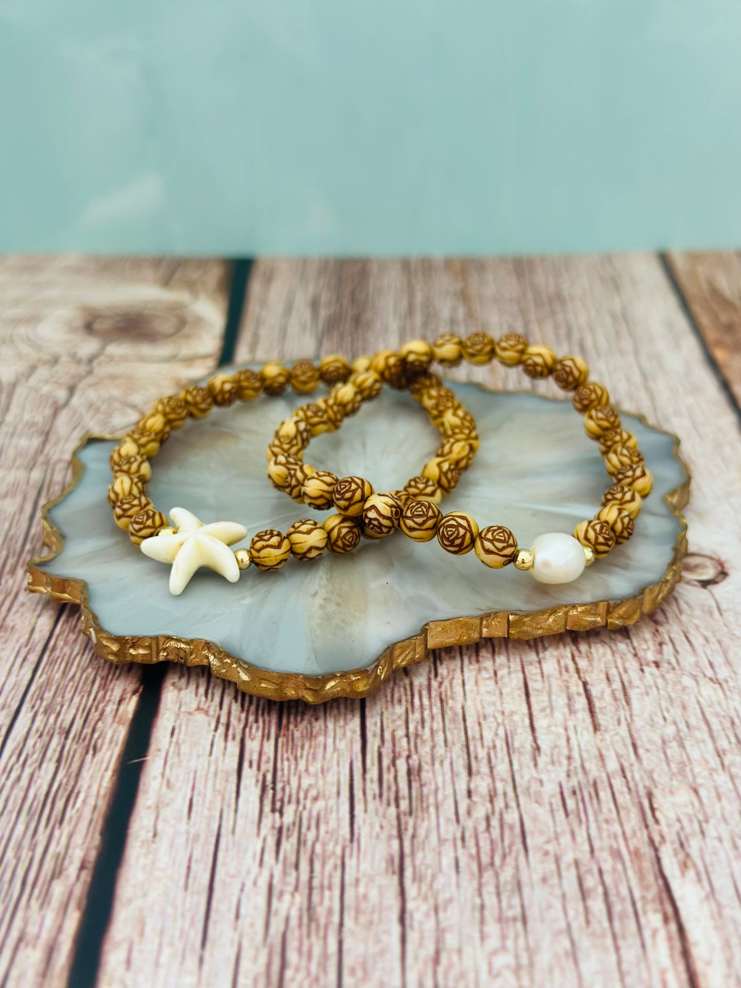 Pulseras en madera