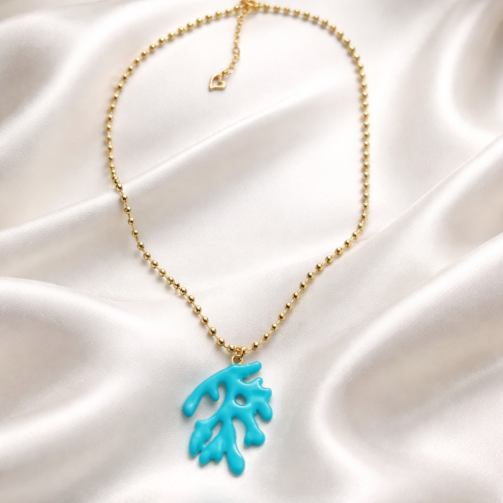 A Cadenas estilo militar con baño de oro 18k