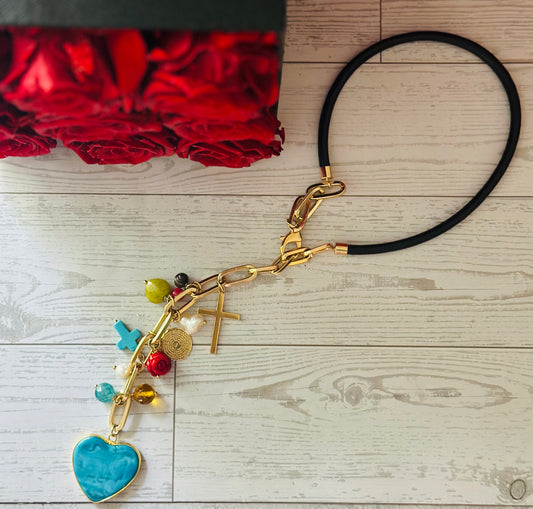 A Collar de Cuero y Cadena/Dije Corazon