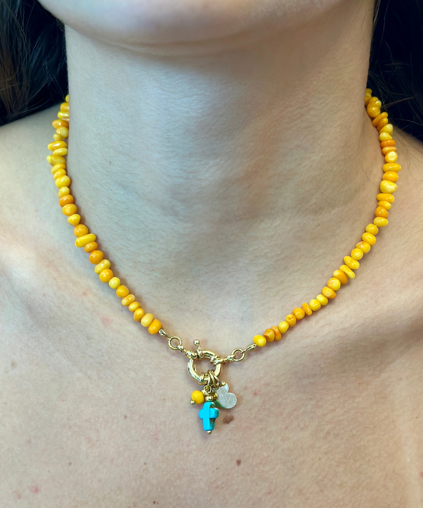 X- Collar Coral Amarillo