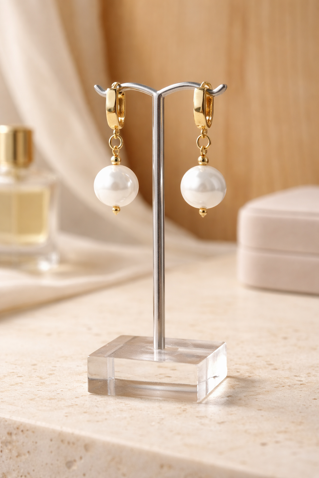 Aretes dorados con Perla natural