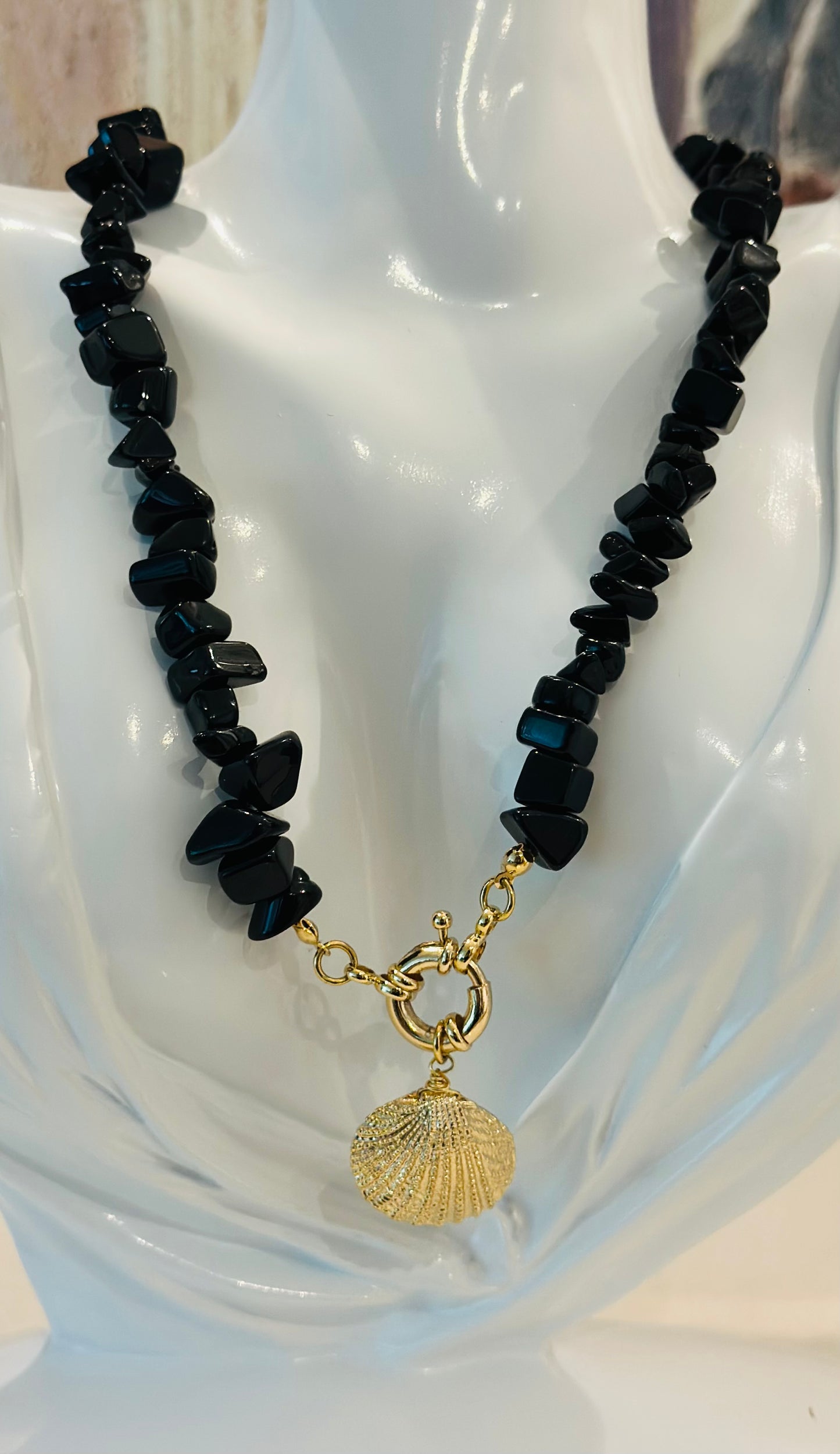 X- Collar negro en Onix
