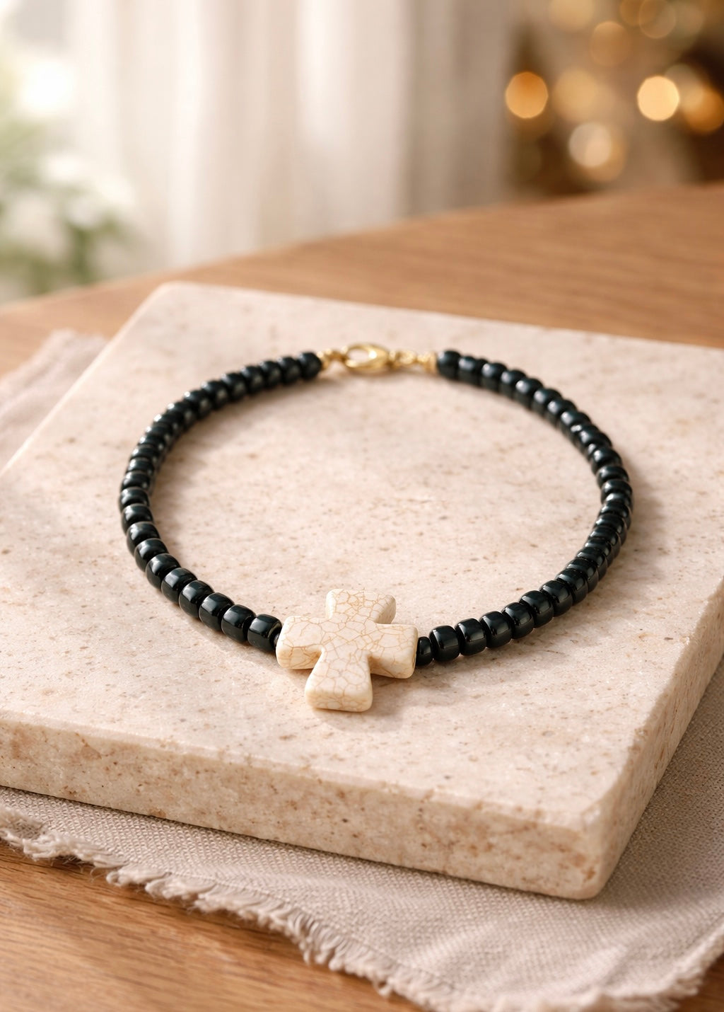 A Collar de Cuentas de Vidrio negro y dije de Piedra natural