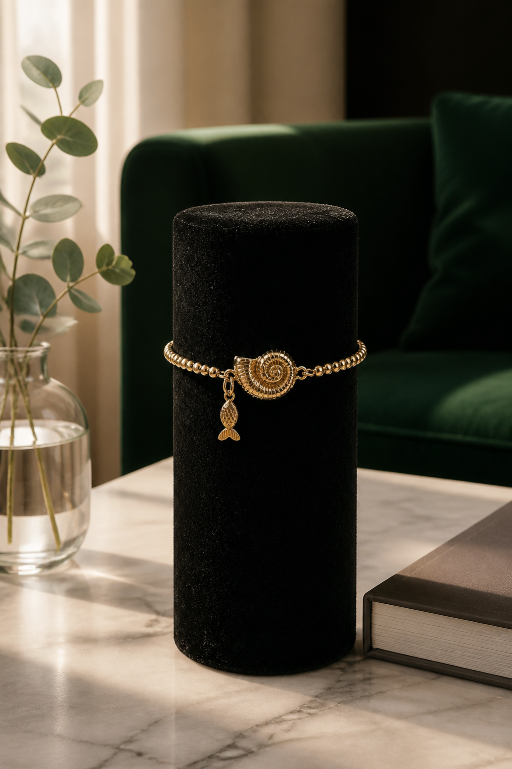 A Pulseras de cadena con dije de Caracol