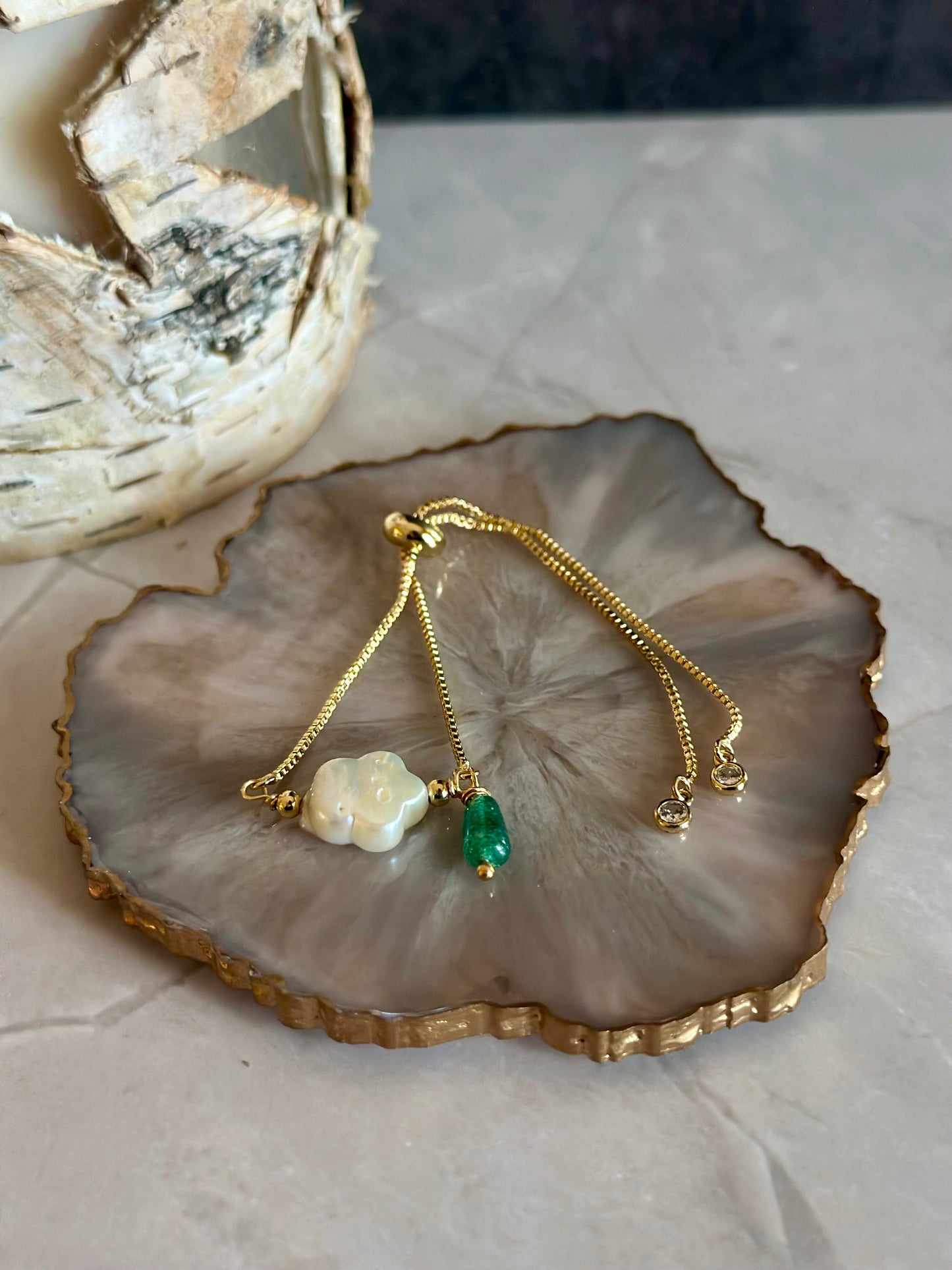 Pulseras en cadena con dijes de Perlas naturales