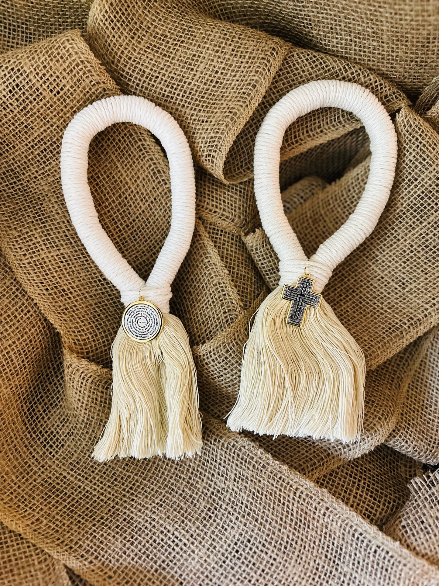 Bendición para el Hogar 🏡 Blanca (Cruz ó Medalla)