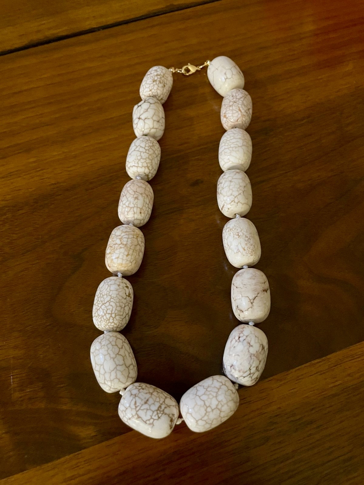 A Collar de Piedras naturales