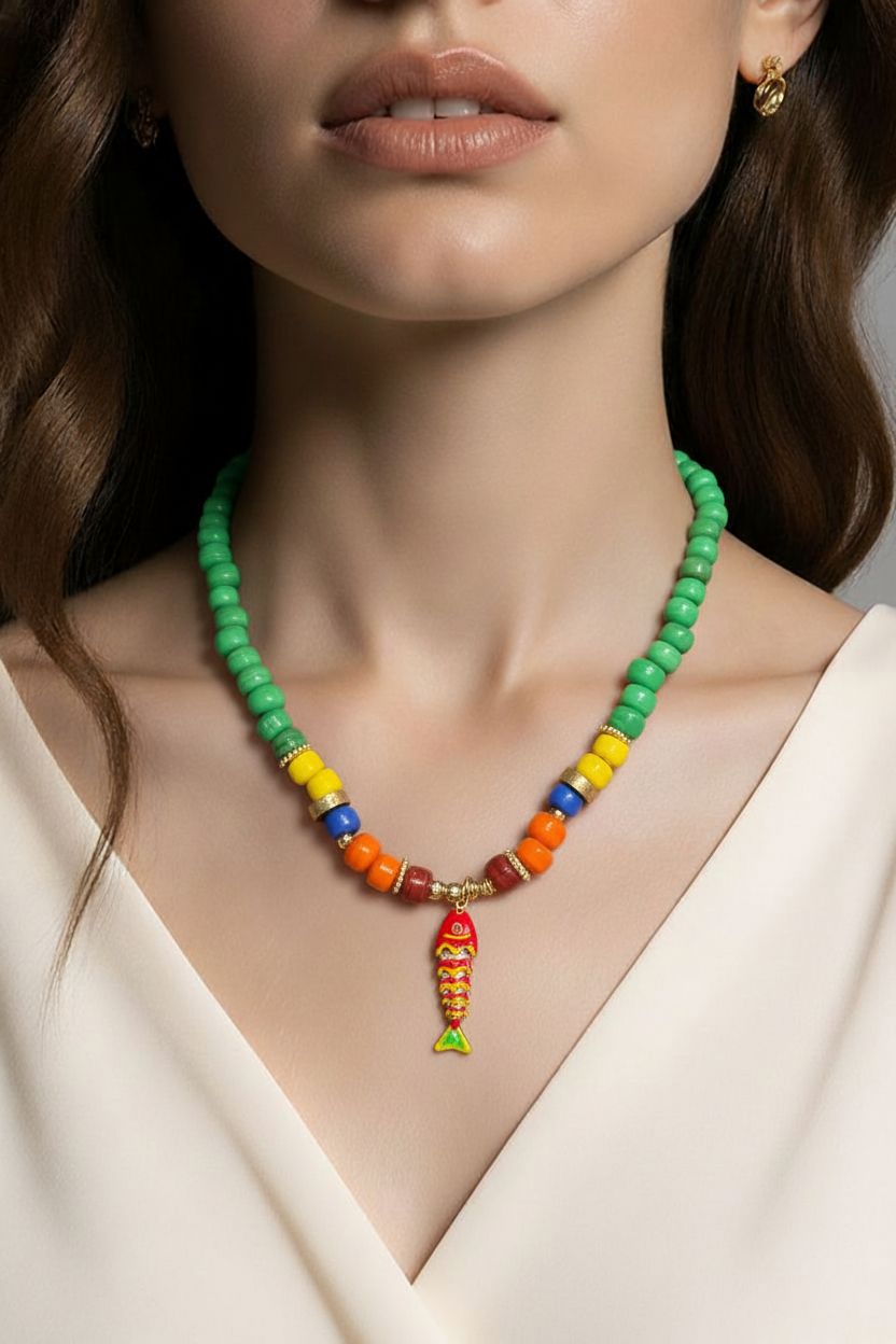 Collar de Cuentas de vidrio y dije de Pez 🐟