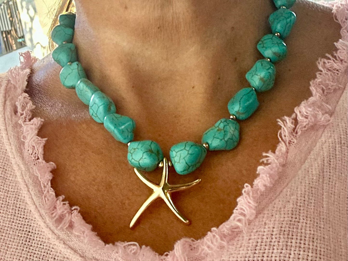 A Collar de piedras Turquesa con dije de estrella ⭐️