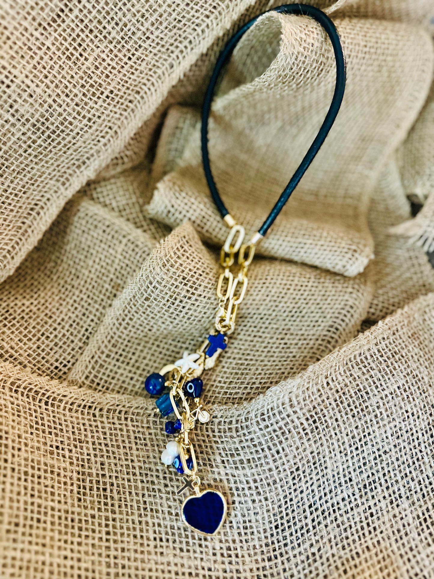 A Collar de Cuero y Cadena / Dije Corazón Azul 💙