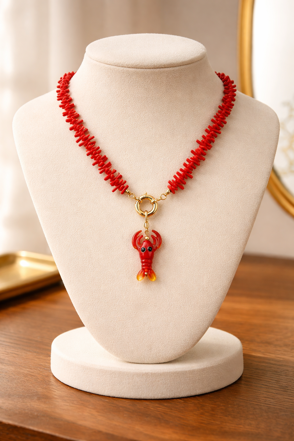 A Collar Coral rojo con dije de Langosta 🦞 en arte murano