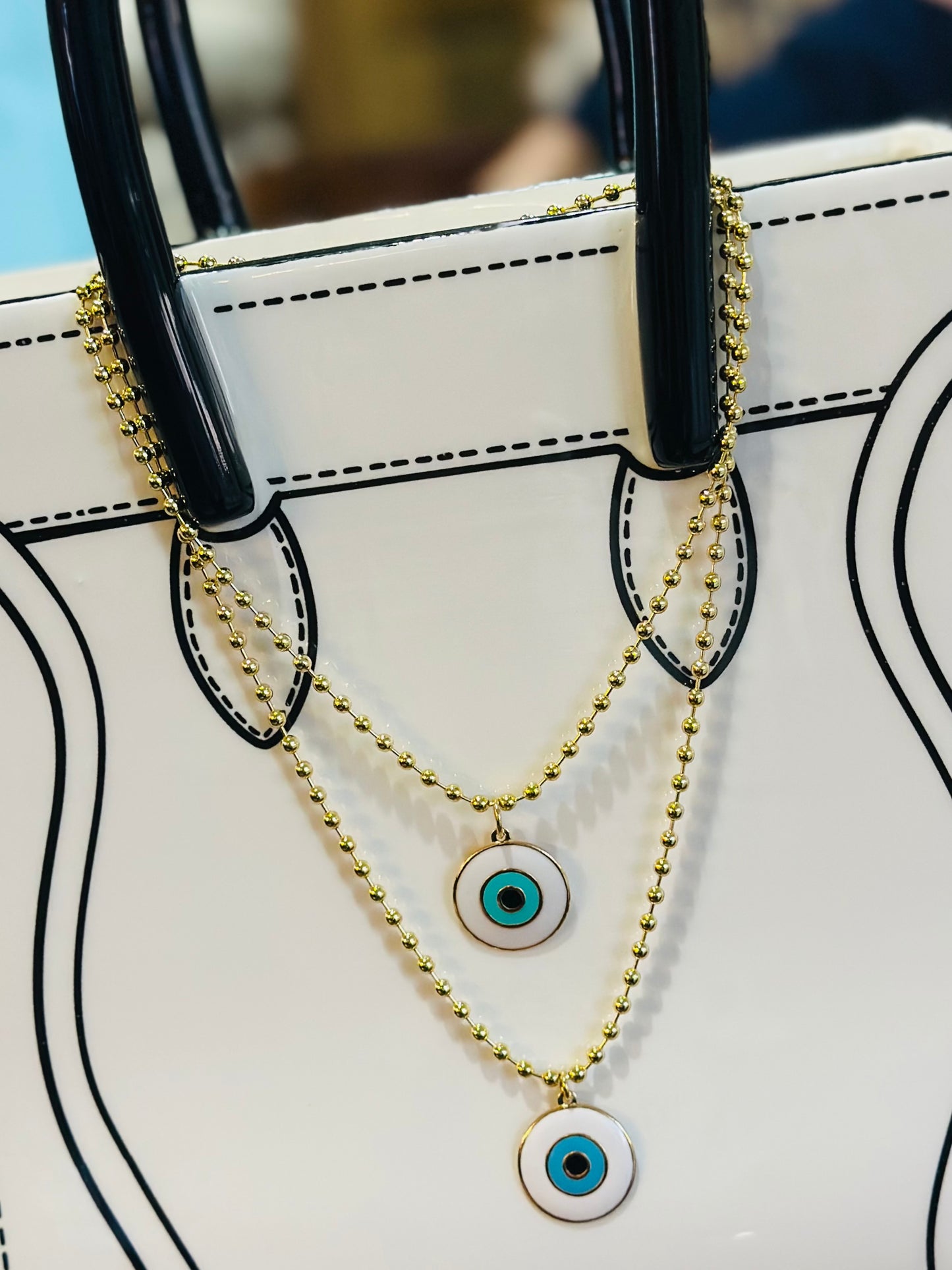 A Cadenas estilo militar con baño de oro 18k