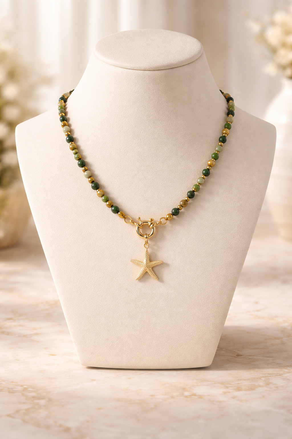 A Collar con piedras Ágatas verde y dije de Estrella