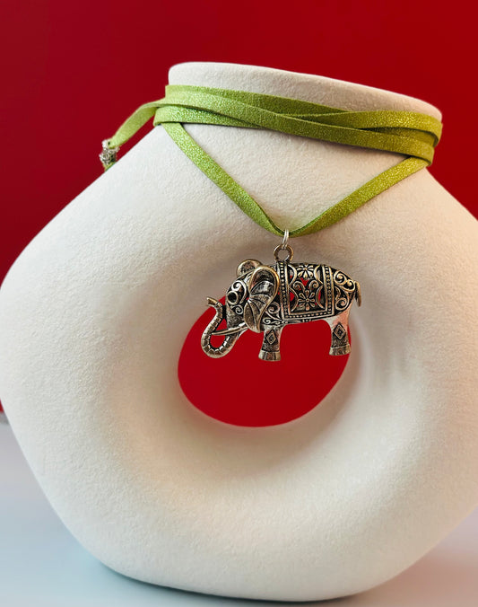 Collares de Cuero / dije Elefante 🐘