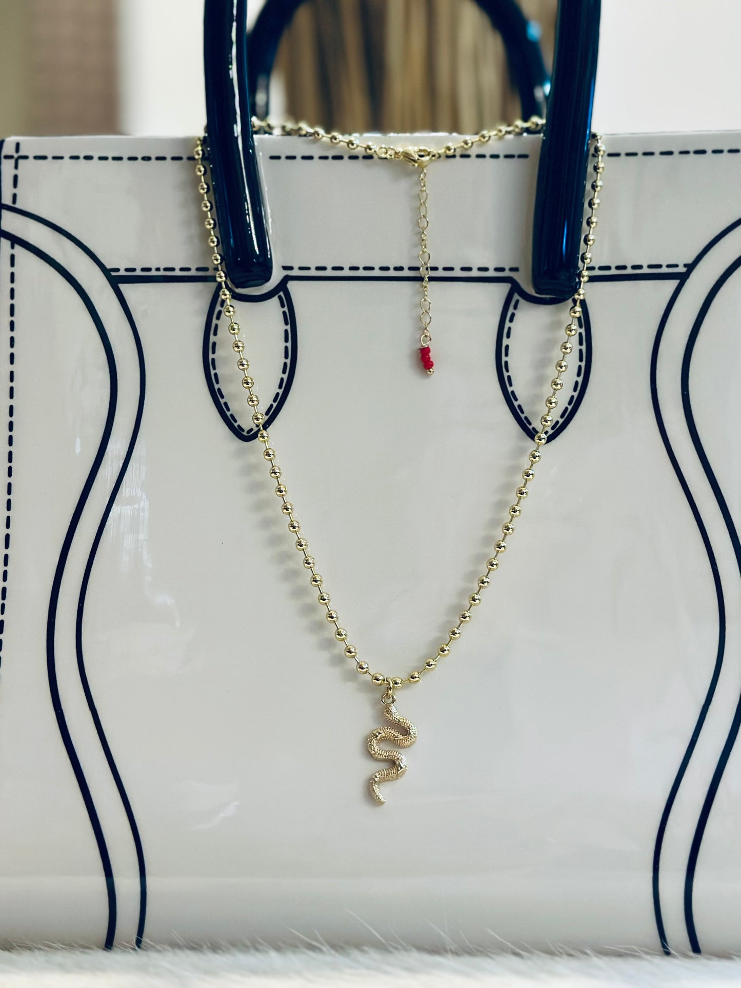 A Cadenas estilo militar con baño de oro 18k