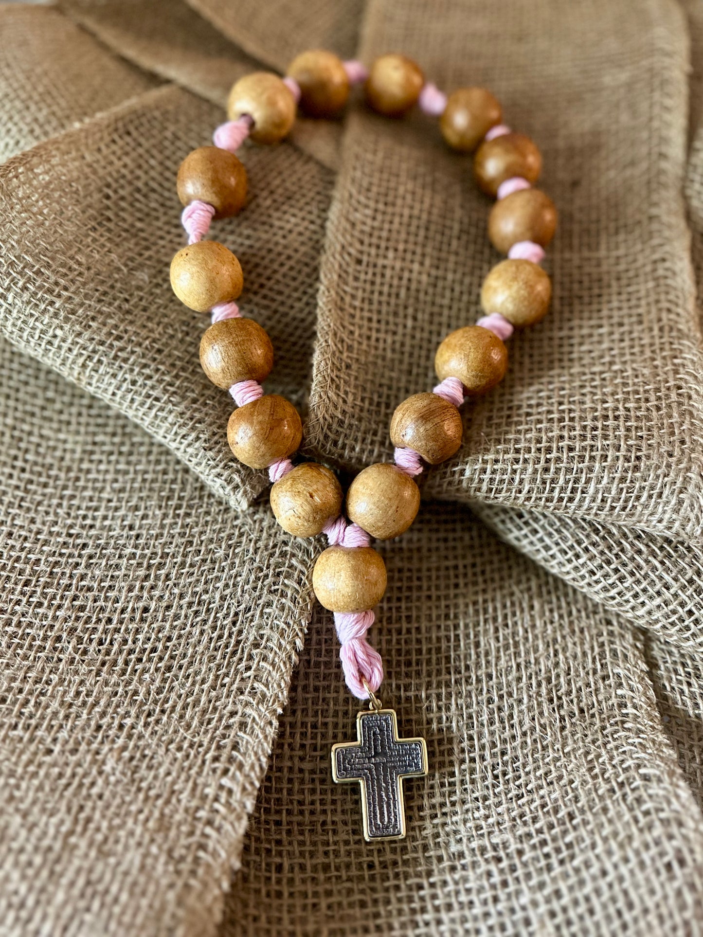 Bendición para el Hogar 🏡 en madera y mecatillo rosado