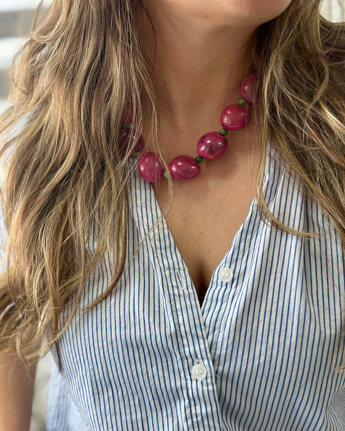 A Collar de Tagua y Ágatas