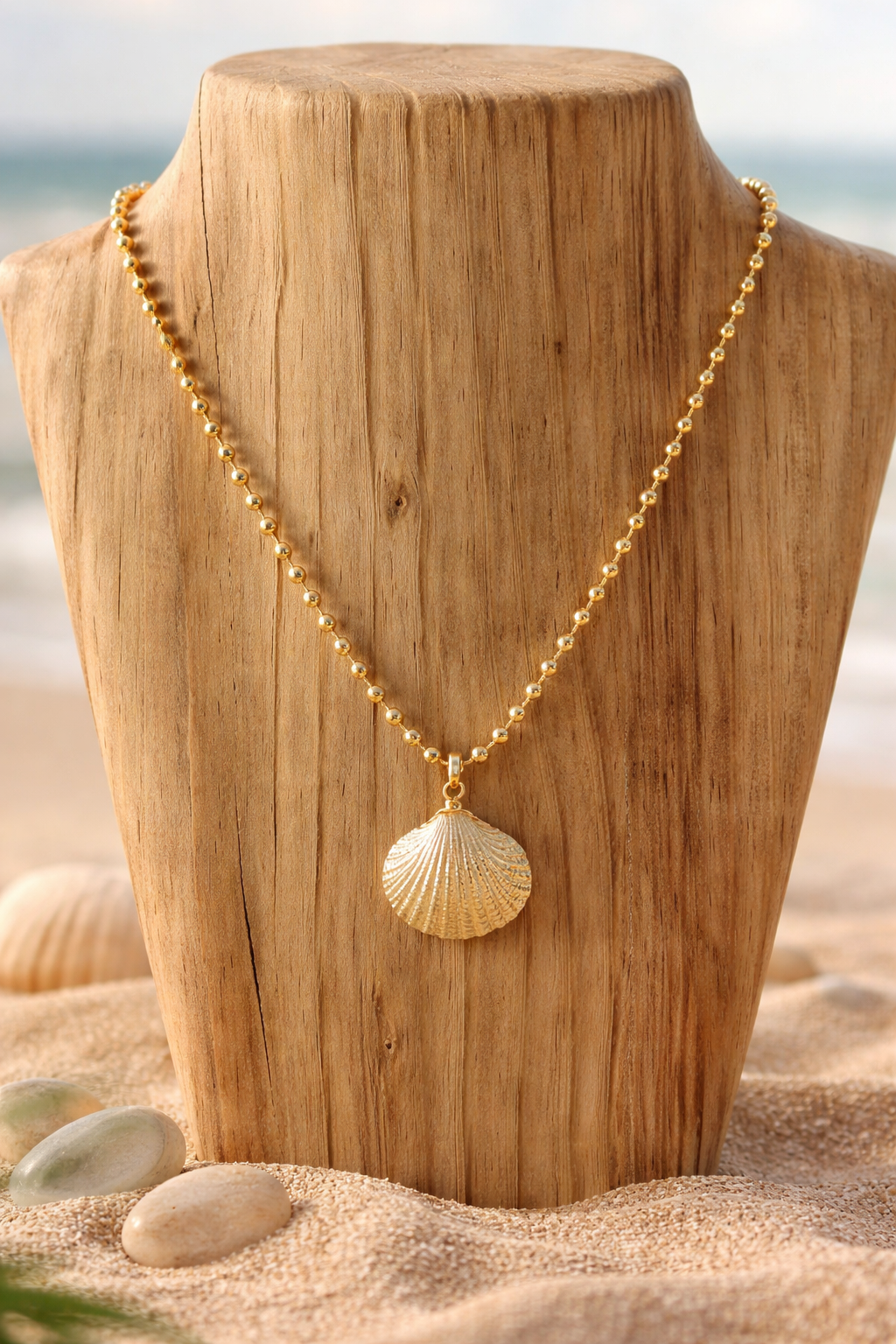 A Cadenas estilo militar con baño de oro 18k