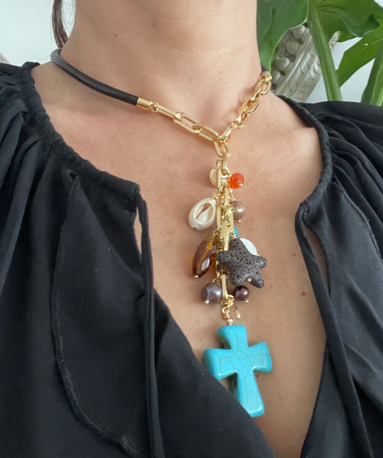 X- Collar en cuero y cadena
