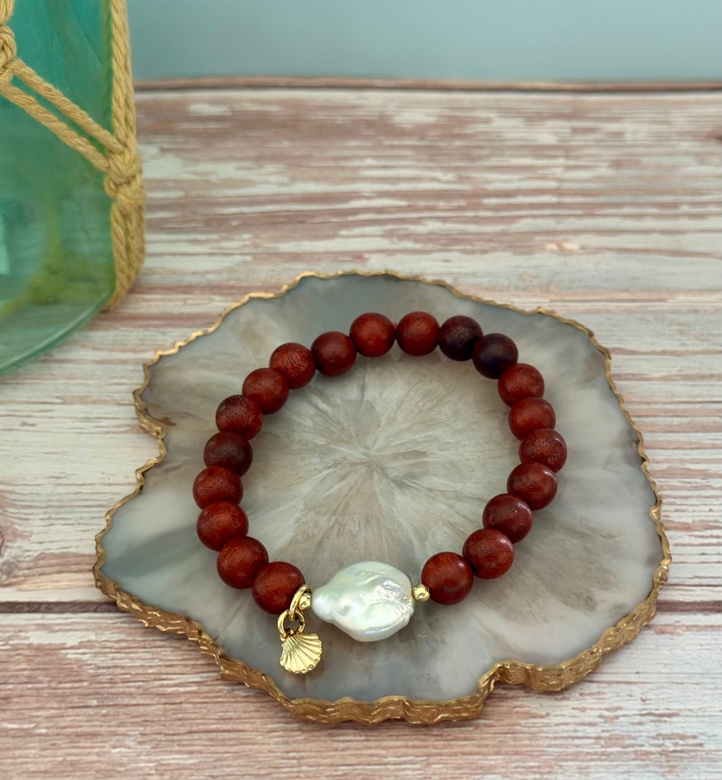 Pulseras de madera con Perla natural/Dije de Concha